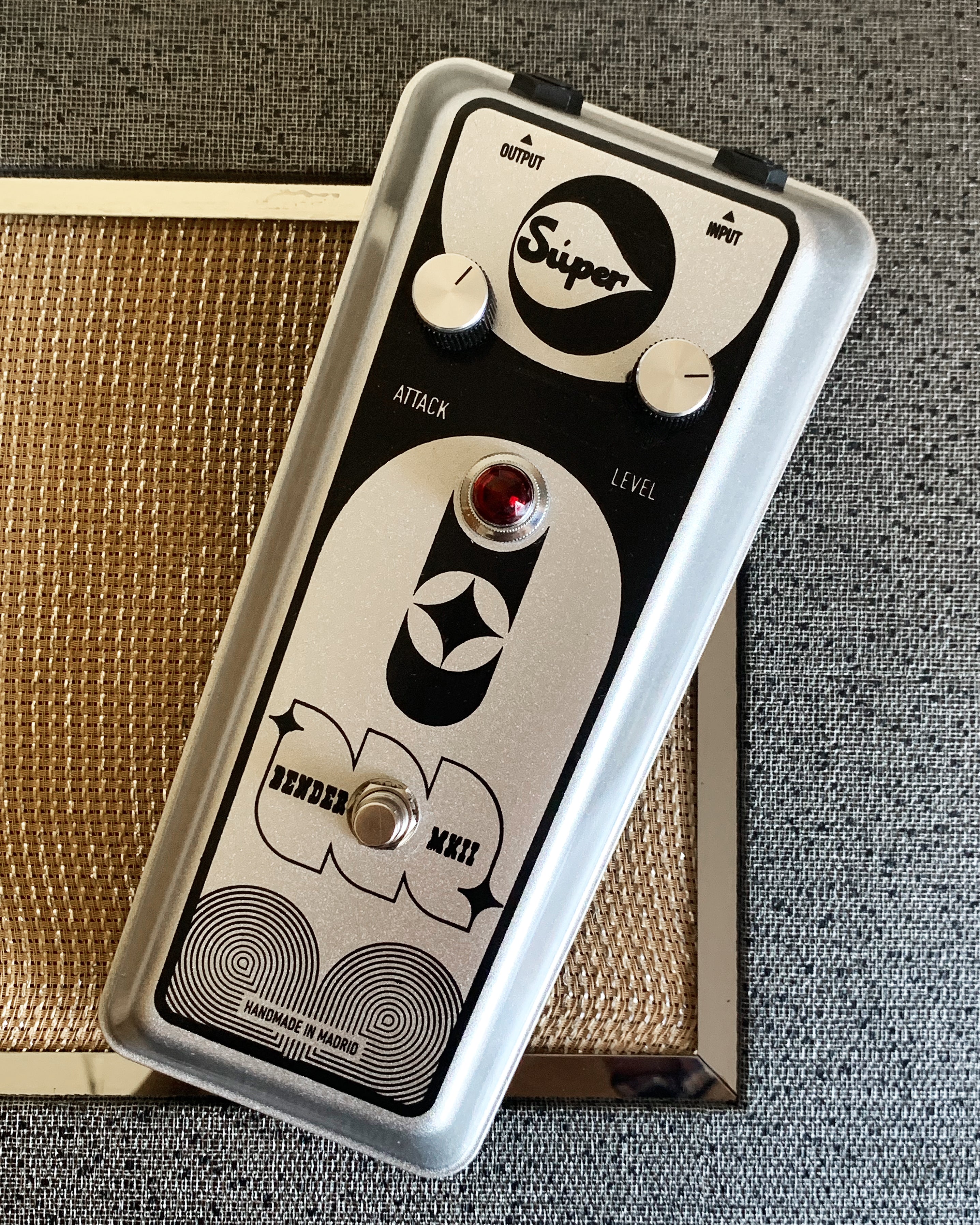 fender bender pedal SÚPER Bender MKII, "La Bestia" handmade germanium fuzz – Súper Pedals – Heritage & Authorial Effects